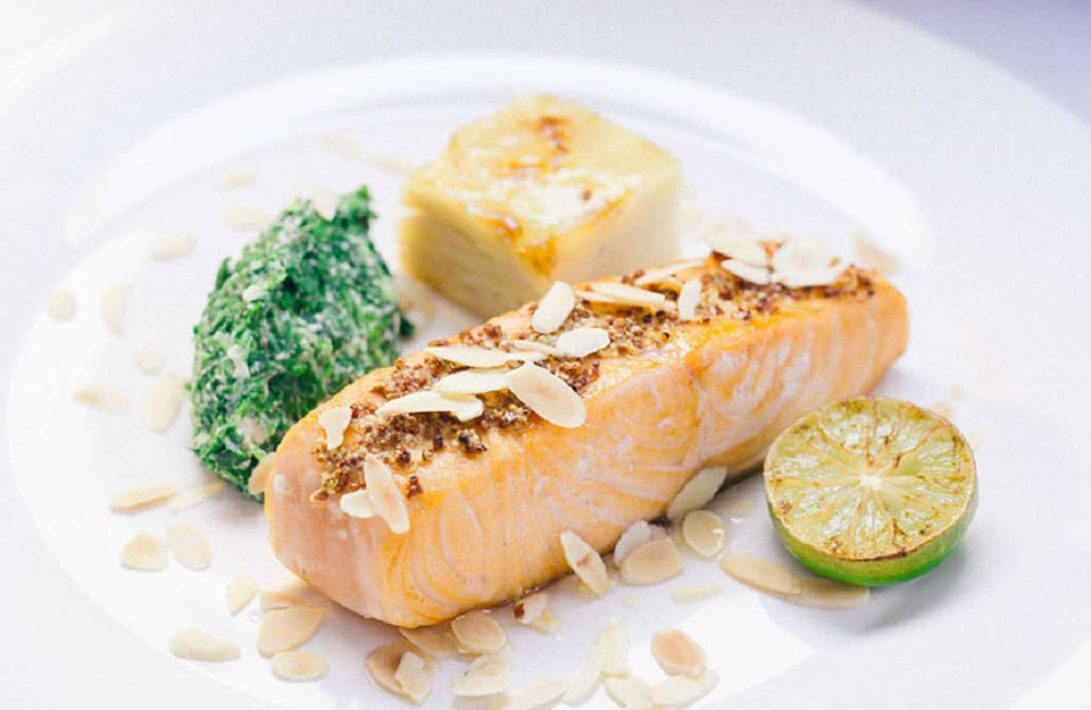 طرز تهیه ماهی قزل آلا رستورانی به صورت کبابی